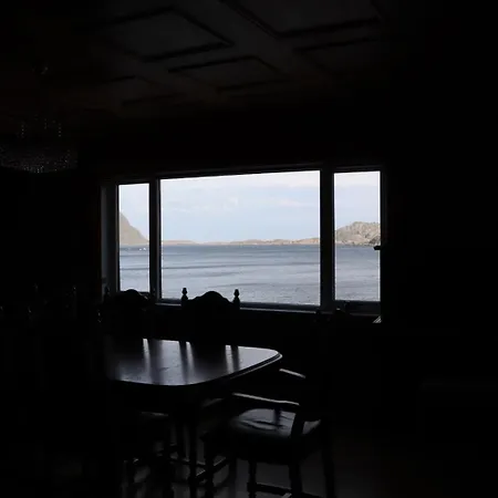 Gammelbutikken Guesthouse Pettvik